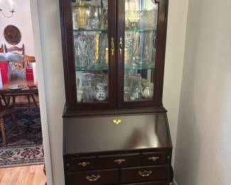 Thomasville 2 piece Mahogany Secretary $650.00
31.5”w 19”d 85”t