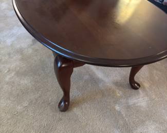 Broyhill Oval Coffee Table $225.00
46”L 27.5”d 16”t