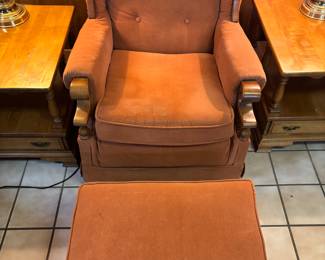 Burnt Orange Rocker/Swivel Lounge Chair with footstool $ 250.00 set
Chr: 32”w 33”d 36”t FS: 24”x 18” x 15”t