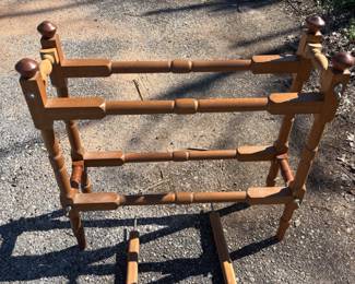 Adjustable Quilting Rack $ 175.00
33”w 10.5”- 114”L 33”t