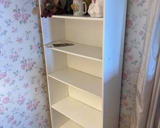 White Bookshelf 5 shelves 3 adjustable 
$30.00.     30”w 12”d 71”t