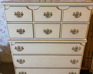 White w Gold trim MCM chest of drawers 5 drawers wood $ 185.00
34”w 18”d 45” t