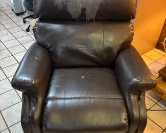 Brown Lift Chair $350.00
34”w 34”d 40”t