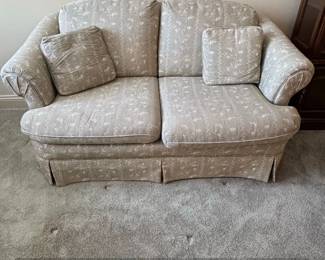 Vintage Floral Upholstered Loveseat by Thomasville