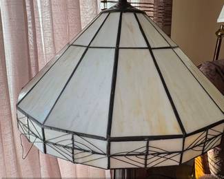 Mission Style TiffanyStyle Stained Glass Table Lamp third image