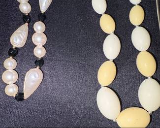 Lot of Three Vintage Necklaces Faux Pearl Black Bead, Cream  Yellow Oval Bead, and Black Cabochon Pendant fourth image
