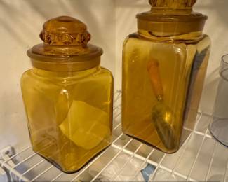 L.E. Smith Moon and Stars Amber Glass Canister Set