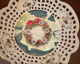 Vintage Porcelain Christmas Wreath Lattice Bowl