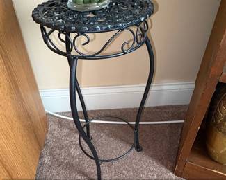 Ornate Black Metal Plant Stand with Round Lattice Top second image