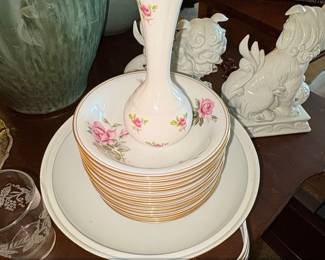 Noritake China Rosa Pattern Dinnerware Set fifth image