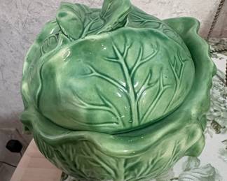 Vintage Mold Cabbage with Lid