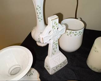 Royal Tara Trellis Shamrock Pattern Fine Bone China Tea Set fourth image