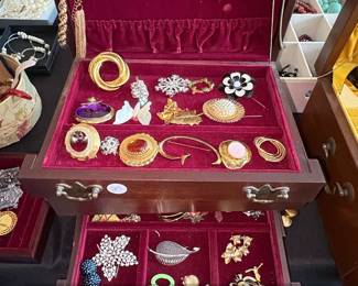 Vintage Jewelry Collection in Wooden HumidorStyle Box third image