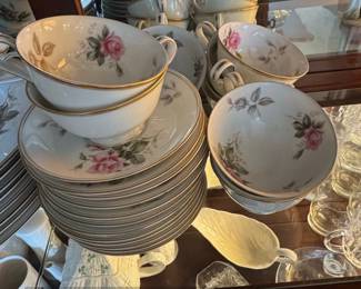 Vintage Noritake Rosa Pattern China Dinnerware Set second image