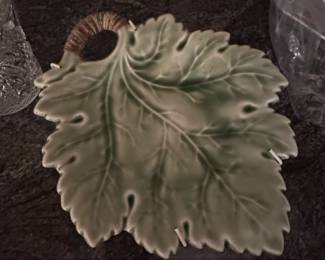 Vintage Green Leaf Plate with Twine Handle