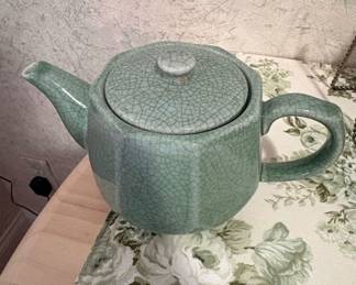 Zero Japan Crackle Glaze Teapot second image