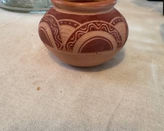 Small SW pottery vase