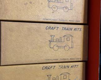 Train kits in te box