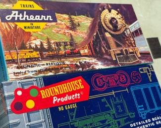HO gauge train kits