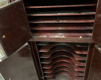 F45. Victrola Record Player w/Key-Floor Model	