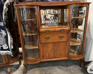 F39. Oak Side by Side-2 Side Doors-2 Drawers-Mirror-Key	52” x 18” x 57”