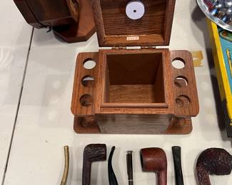 Old Pipes & Humidor