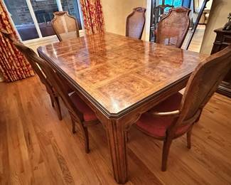 Beautiful DREXEL Dining Table Chairs