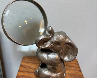 Sitting Elephant Magnifier Glass