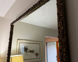 French Louis XVI-style Giltwood Rectangular Mirror with Intricate Floral Carvings