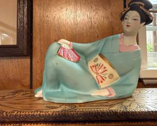 Japanese Seyei Fine Porcelain Geisha Figurine