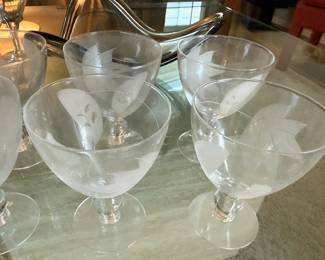 Set of 6 Cameo by McBride Clear Etched Maple Leaf Wine Glasses