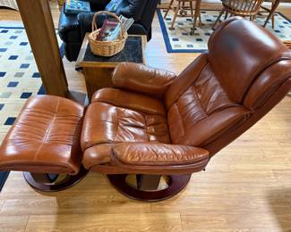 Stressless Butterscotch Leather Lounge Chair & Ottoman