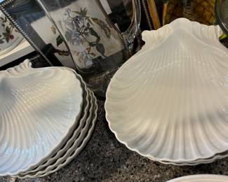 White Ceramic Shell Appetizer Plates