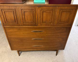 Broyhill Sculptra Mid Century Modern Highboy Dresser
