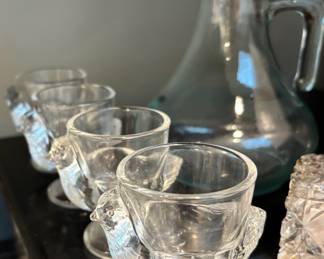 Set of 4 Clear Glass Chicken Design Egg Cups