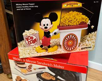 1994 Vitantonio Mickey Mouse Popcorn Popper, Vitantonio Mickey & Minnie Mouse Pancake Maker