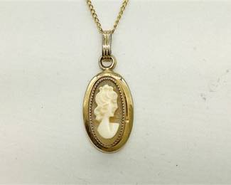 Vintage 12K Gold Filled Carved Shell Cameo Necklace