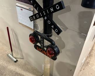 Lionel Railroad Crossing Signal Coin Bank