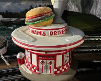 Dept 56 Snow Village "Dinah's Drive-In" #54487