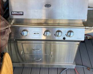 Kirkland Signature Stainless Steel Gas Grill