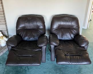 Pair of Best Chairs Inc. Chocolate Brown Recliners
