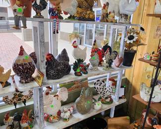 Chicken/rooster figures and decor