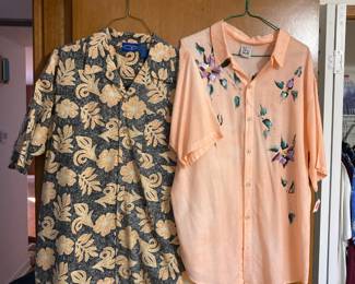 Ocean Pacific Men's Short Sleeve Hawaiian Shirt, Jayli Peach Floral Painted Button-Down Short Sleeve Shirt – Size Medium