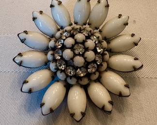 Detail, Schreiner brooch