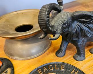 spittoon and the coolest elephant ever !!