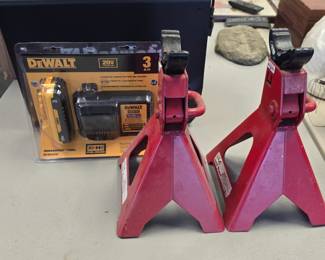 New dewalt battery and charger and jack stands 