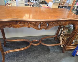 Large foyer/ sofa table 