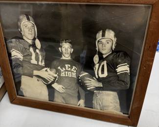Lee High School football photo with Billy Brewer in the middle