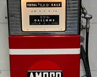 Wayne Model 505 Amoco Gas Pump with Illuminated Globe