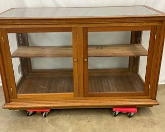 Double-Sided Oak Display Case with Glass Panels, 57in x 35in